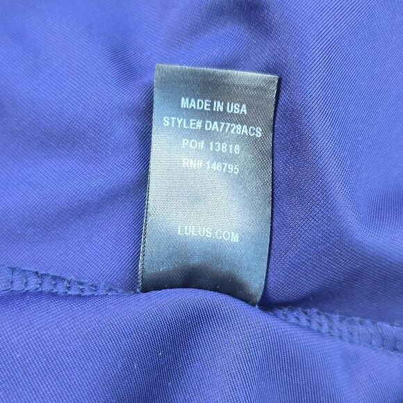 Lulus -793 Navy Cold Shoulder Surplice V-Neck Lace Velvet Mini Dress Size M - Picture 6 of 9